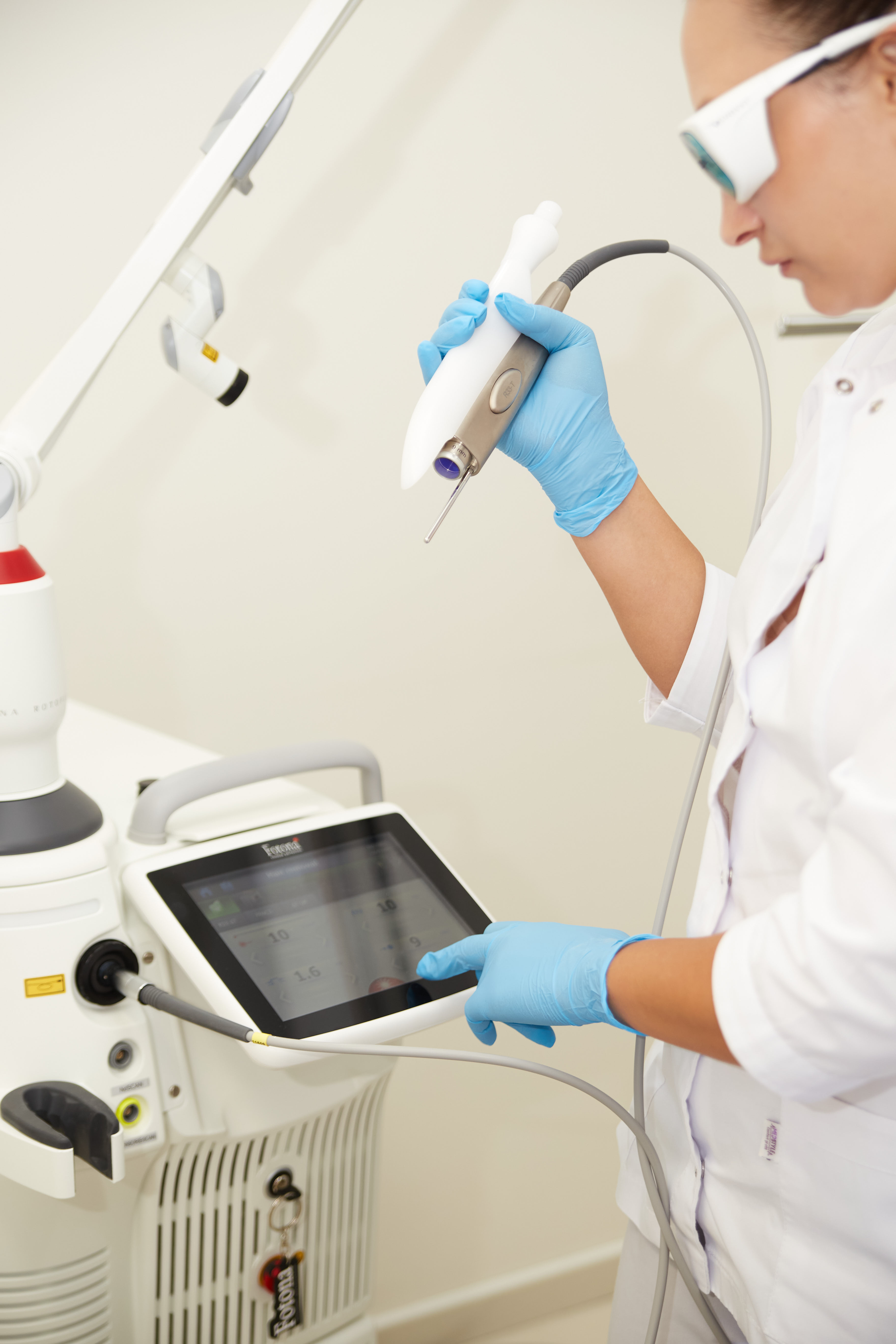 Hair Restart pentru scalp, cu Laser Fotona