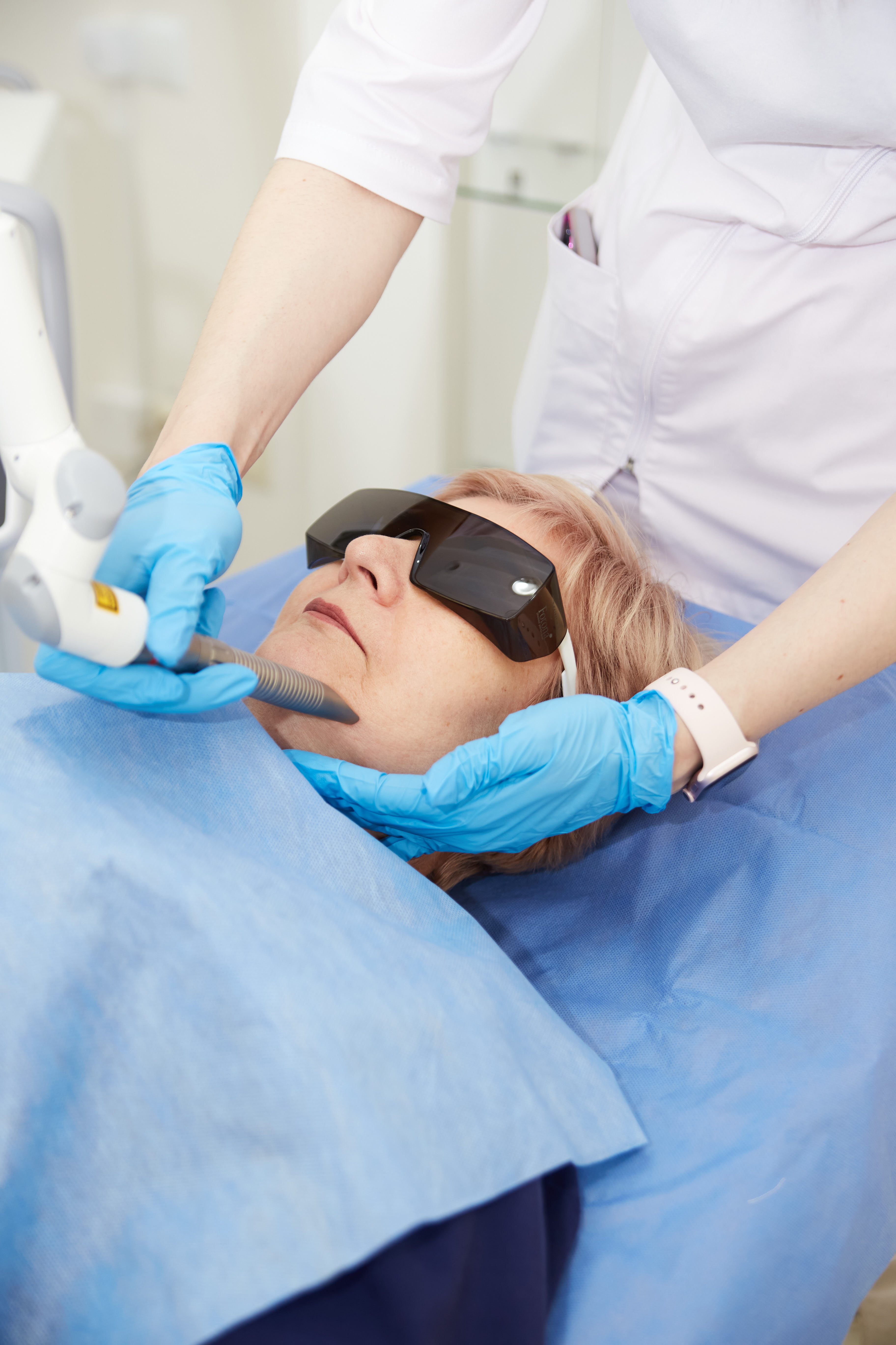 Rejuvenate facială Fotona Laser